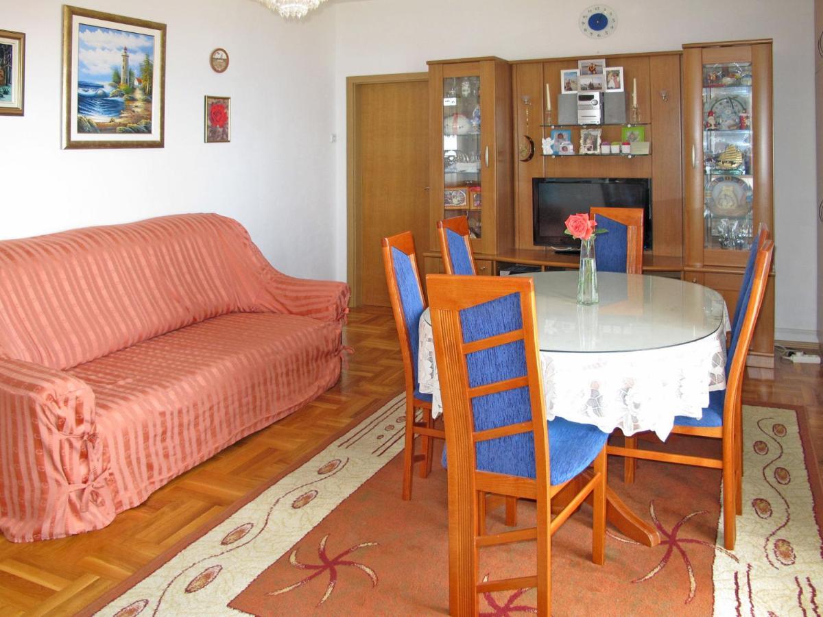 Apartment Vukelic-2 Novi Vinodolski Buitenkant foto
