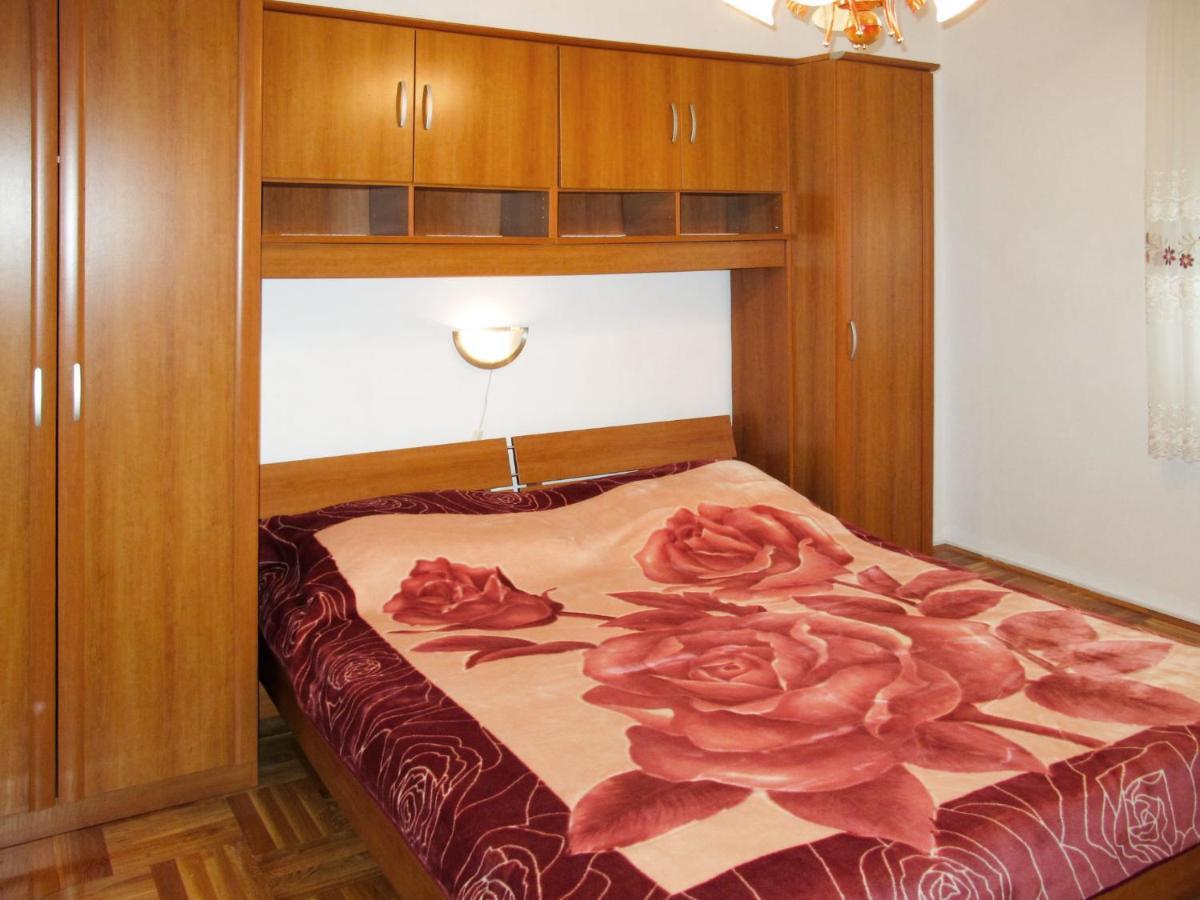 Apartment Vukelic-2 Novi Vinodolski Buitenkant foto